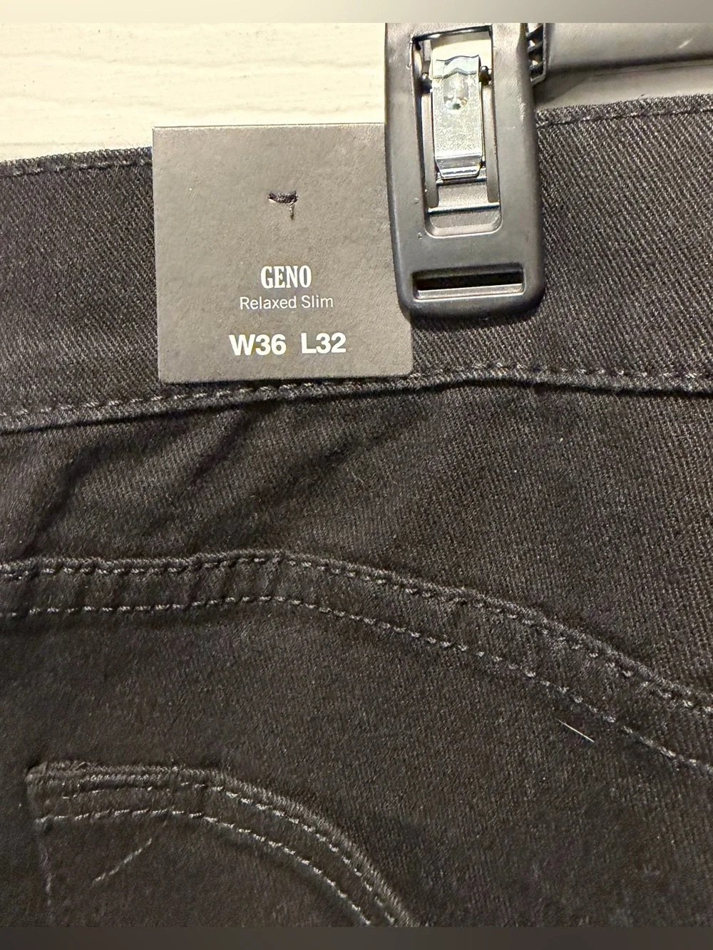 True Religion black rinse Geno SN stud relaxed slim jeans size 36 x 32 NEW